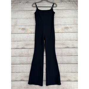 Wilfred Free Aritzia Tank Flare Leg Jumpsuit Womens M Black Stretch Adjustable